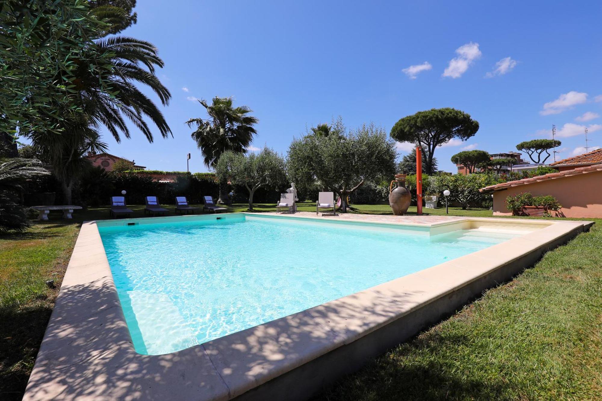 Villa Con Piscina Rom